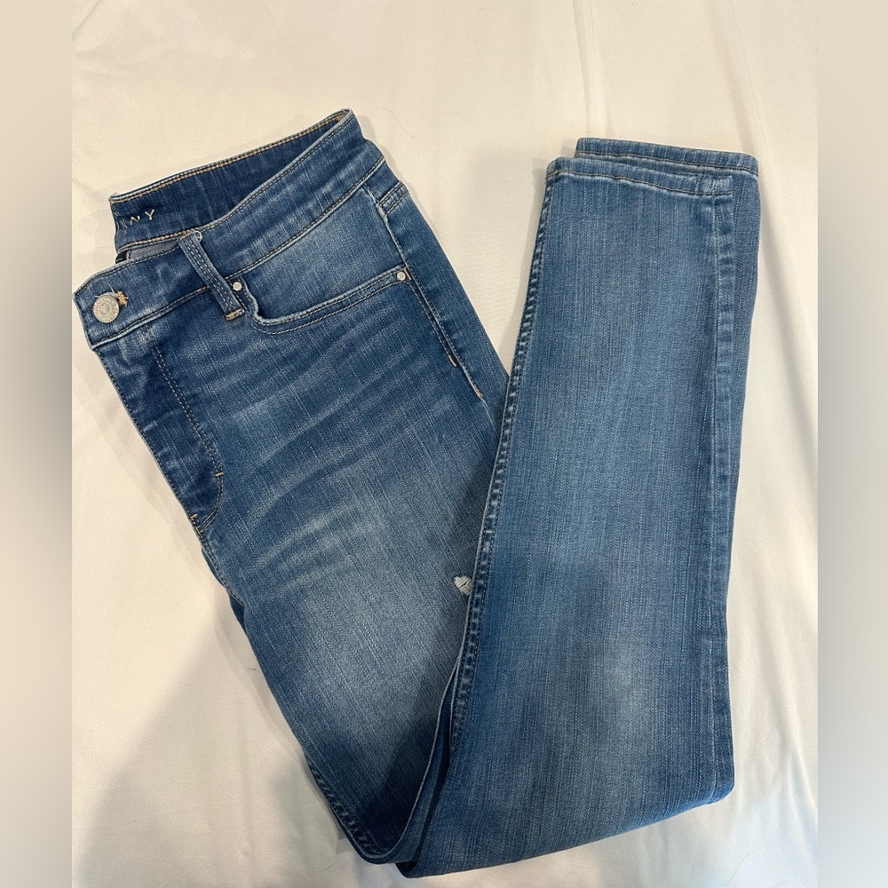 The Skinny Jean- White House Black Market